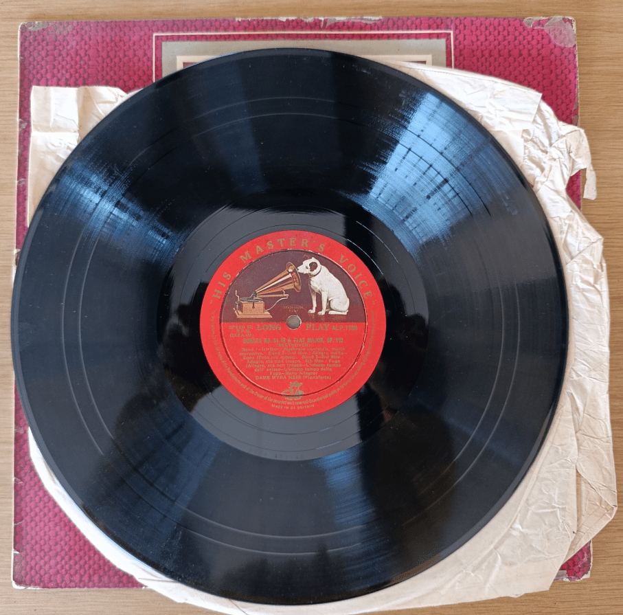 Beethoven: Piano Sonatas No. 30 & No. 31 – Dame Myra Hess, Piano - Image 2